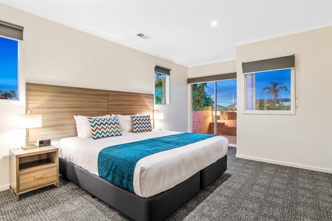 Quest Brighton On The Bay Aparthotel Melbourne Exterior photo
